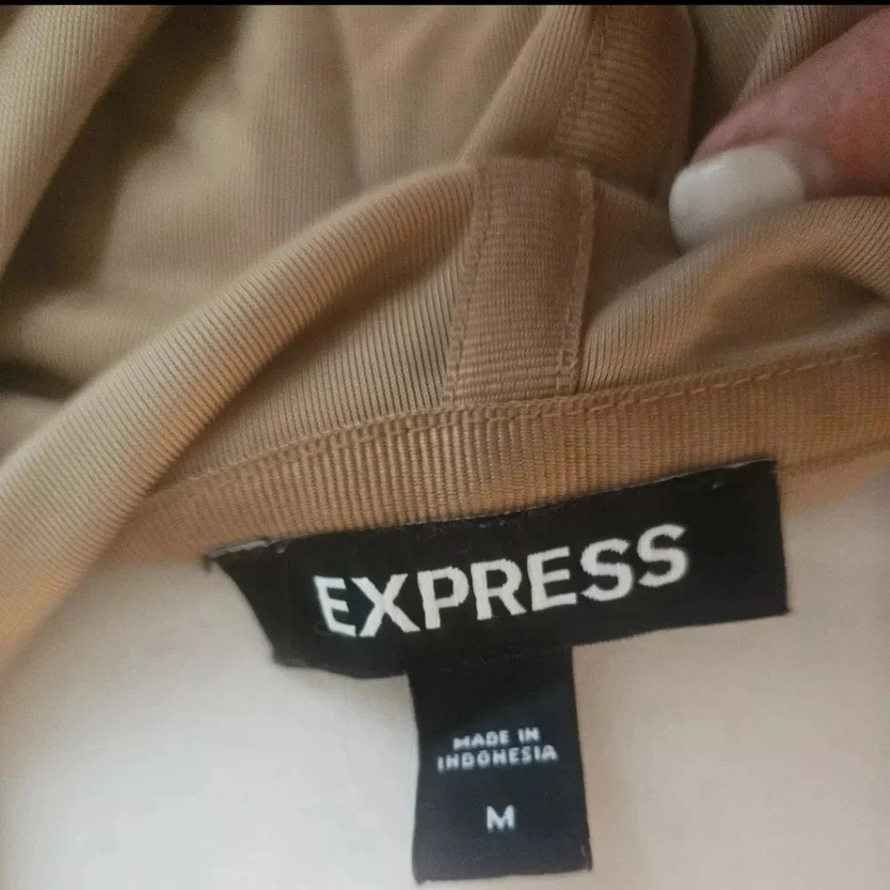 Express Velvet Velour Long Sleeve Cropped Hoodie Women’s Size M Butterscotch EUC - Picture 7 of 8